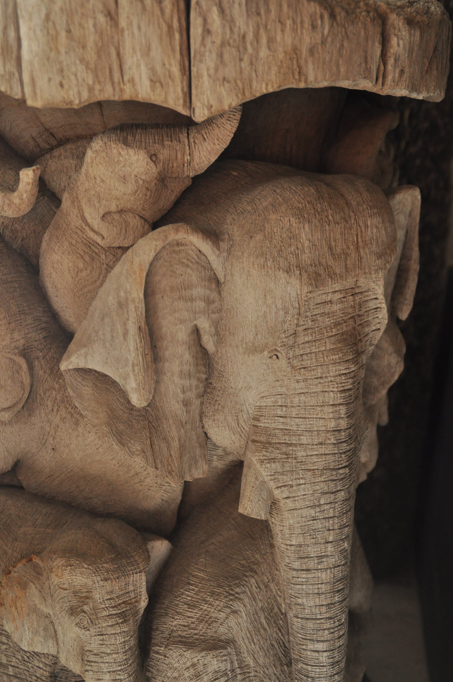Elephants sculpture