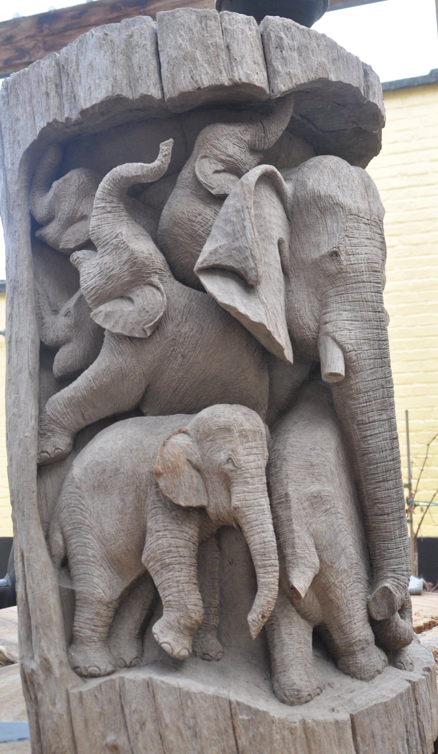 Elephants sculpture