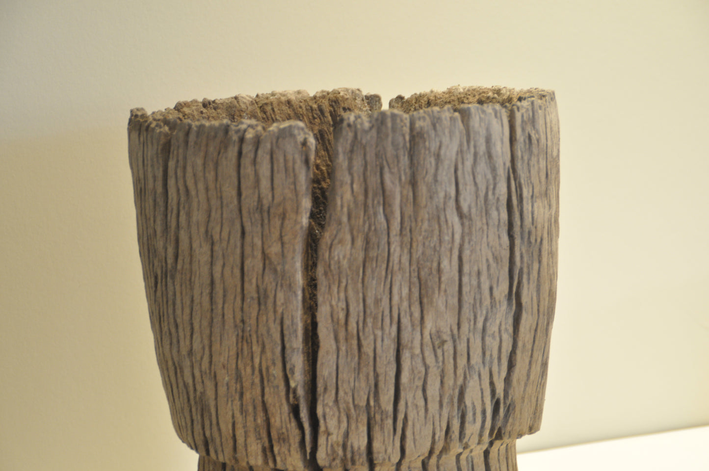 Rice pounder Perfectly eroded