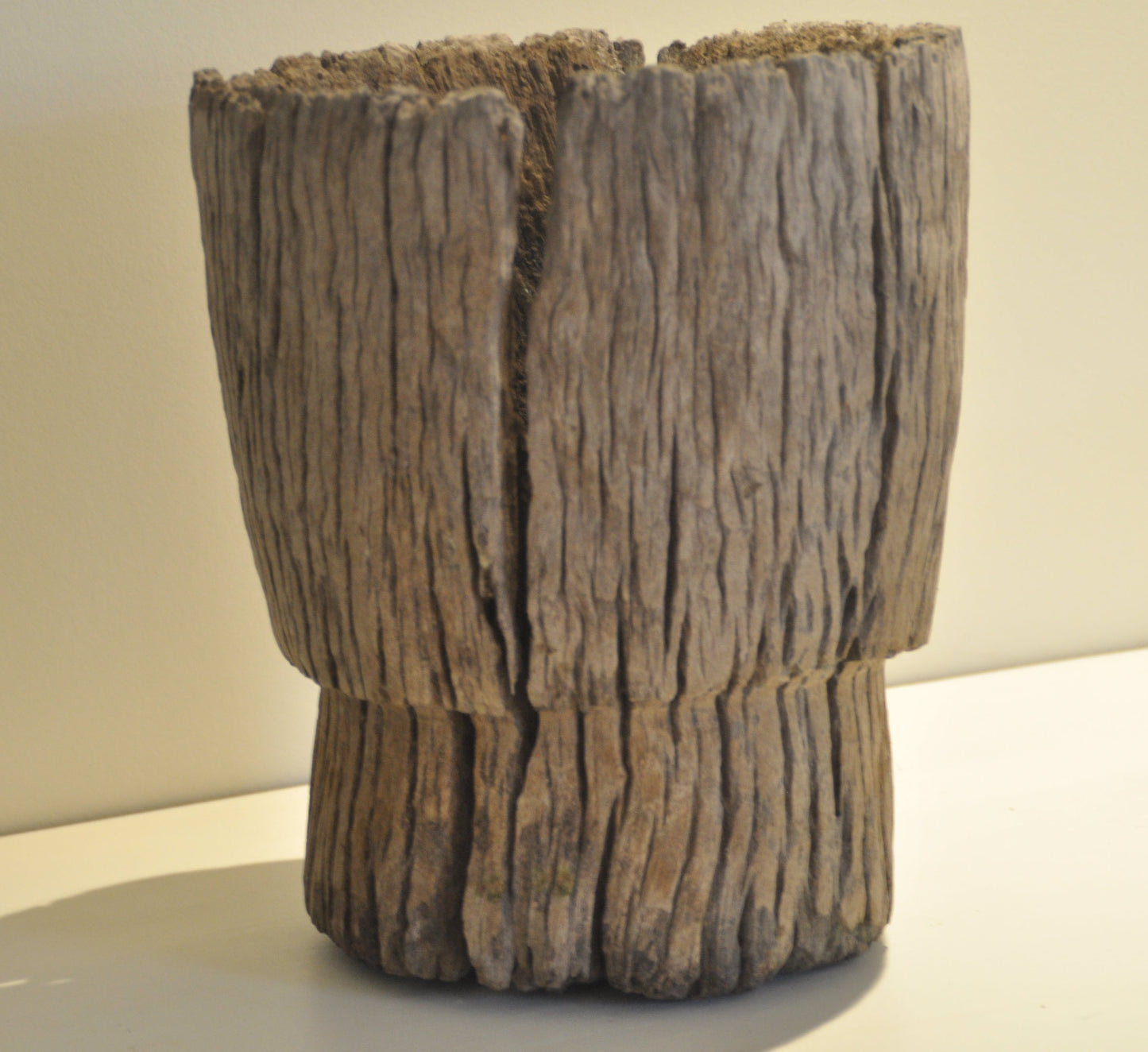 Rice pounder Perfectly eroded